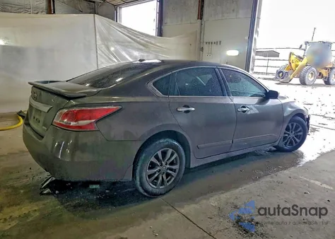 2015 Nissan Altima 2.5 z USA, uszkodzony, nr VIN 1N4AL3AP0FC489151